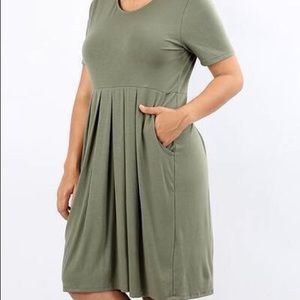 Green plus knee length dress- NEW NEVER WORN.